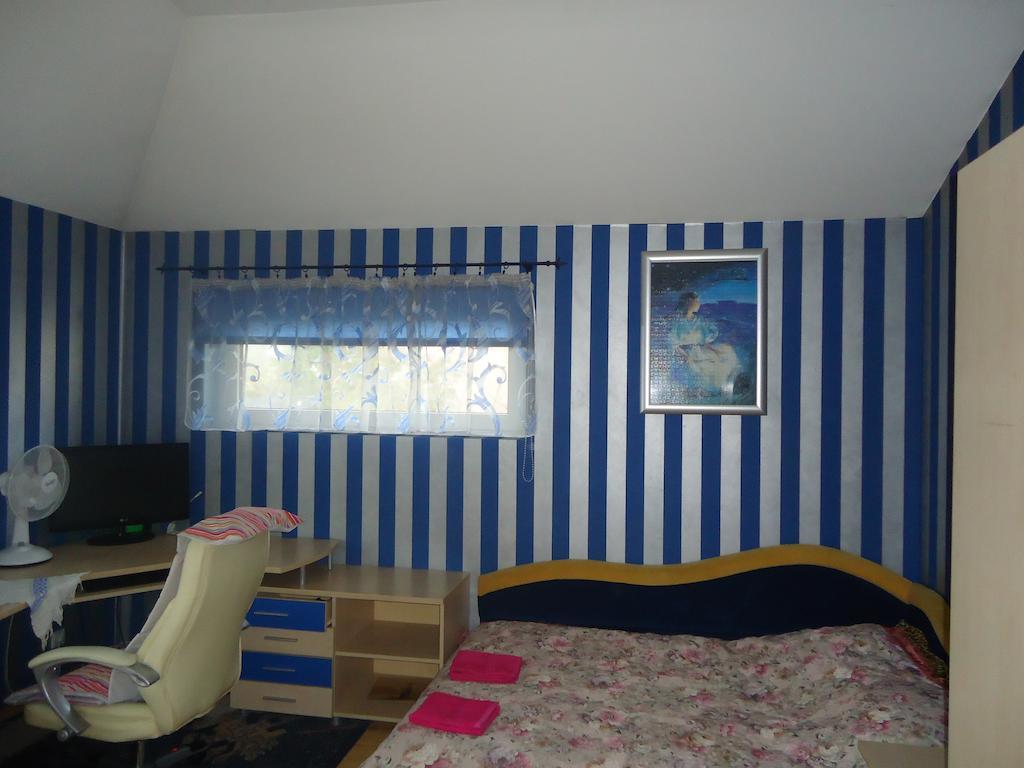 Homestay Roja Вильнюс Экстерьер фото